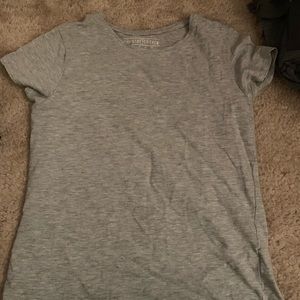 grey t-shirt